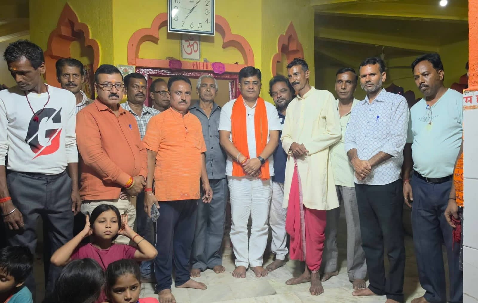 कसमार चट्टी हरि मंदिर में गूंजा हरिनाम संकीर्तन, लक्ष्मण कुमार नायक हुए शामिल