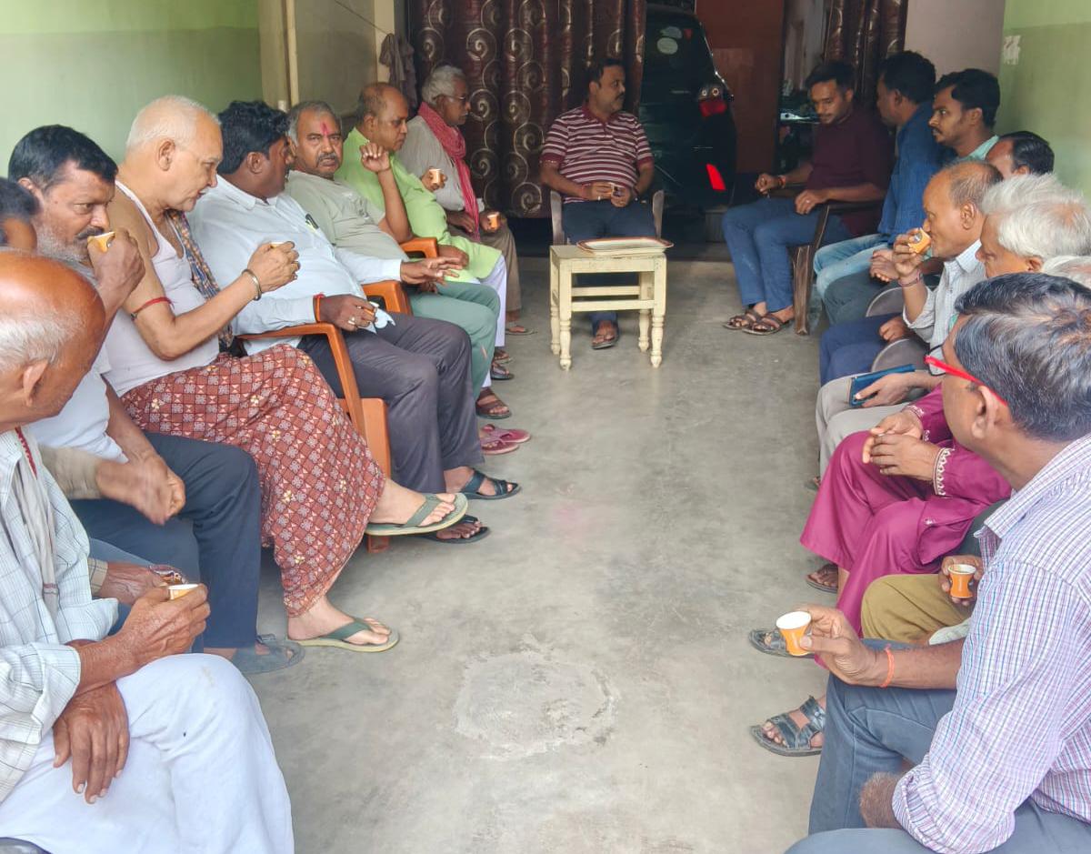 कैलाश नगर में ट्रांसफार्मर स्थापना को लेकर बैठक, वैकल्पिक स्थान पर लगाने की मांग