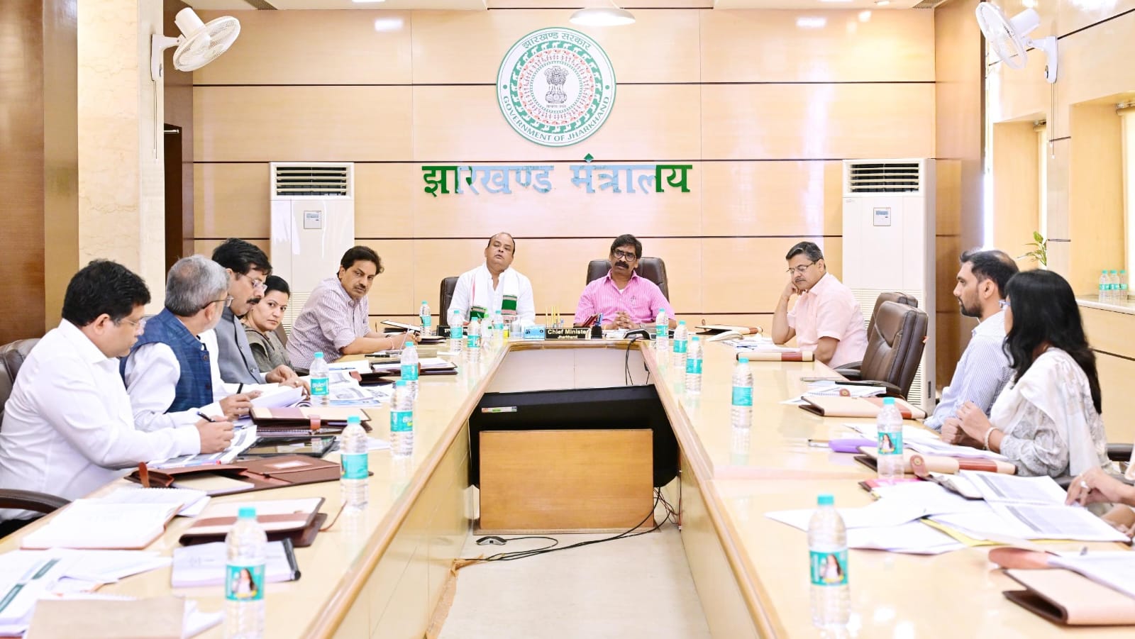 स्वास्थ्य व्यवस्था मजबूत करने पर मुख्यमंत्री का जोर, एआई आधारित एम्बुलेंस मॉनिटरिंग की तैयारी