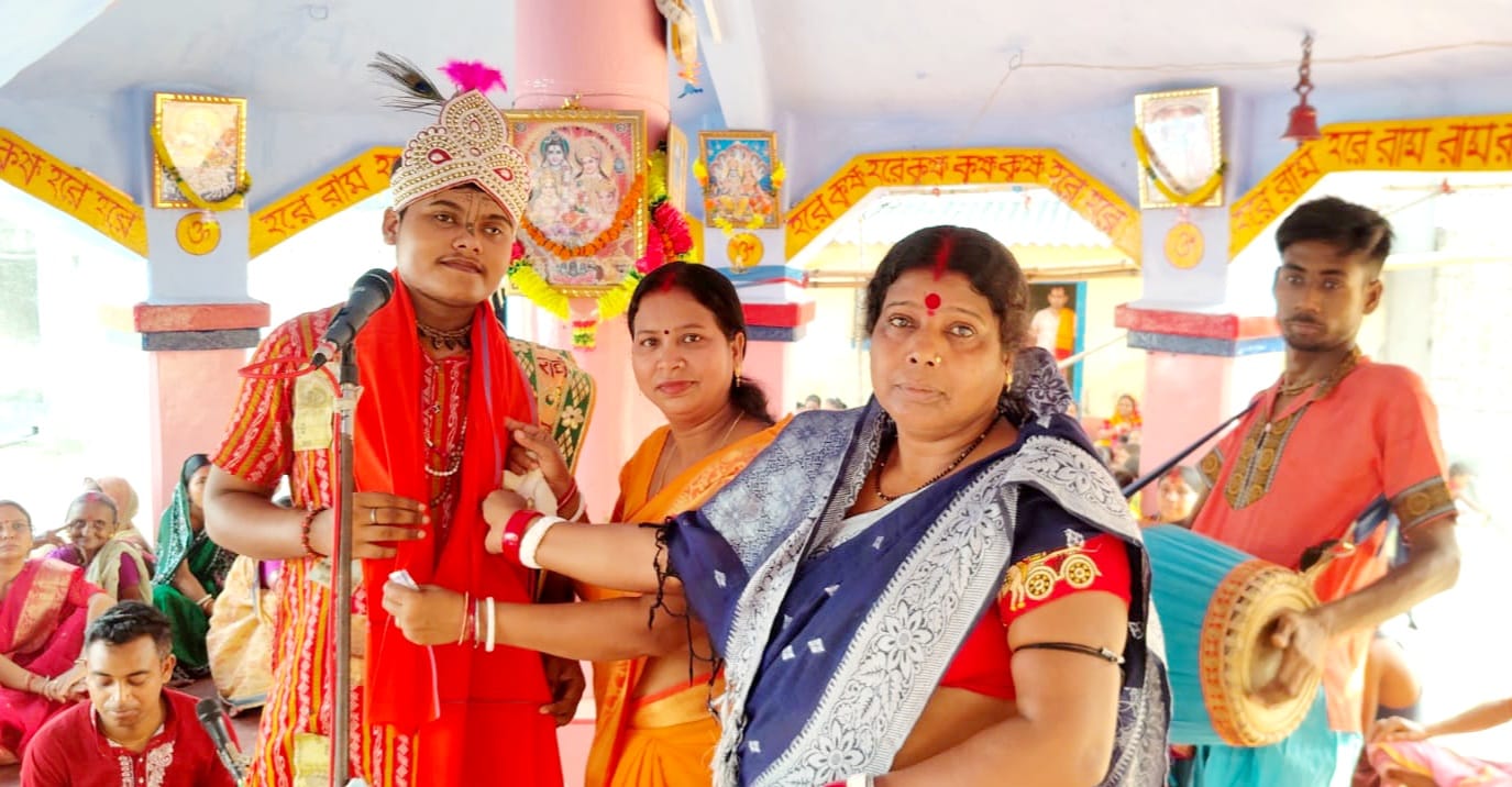 घरबड़ ब्राह्मण टोला में कुंज भंग के साथ अखंड हरिनाम संकीर्तन का समापन