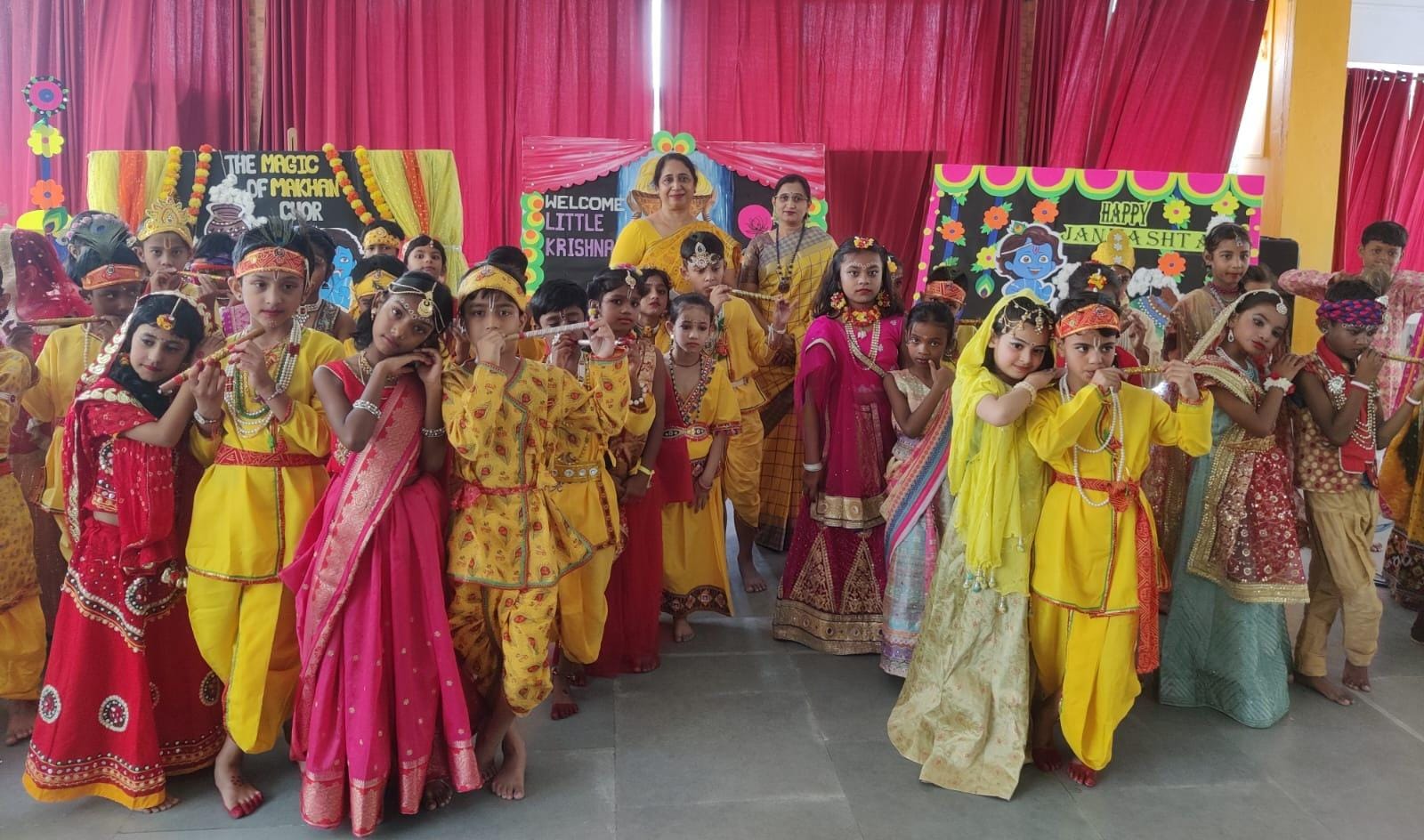 कैंब्रियन पब्लिक स्कूल में भक्तिमय माहौल में मना जन्माष्टमी उत्सव